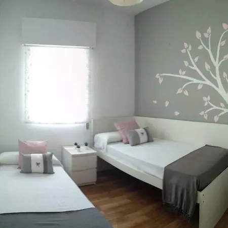 شقة Nuevo Precioso Piso Centrico Wifi 4 Dormitorios 2 Banos *