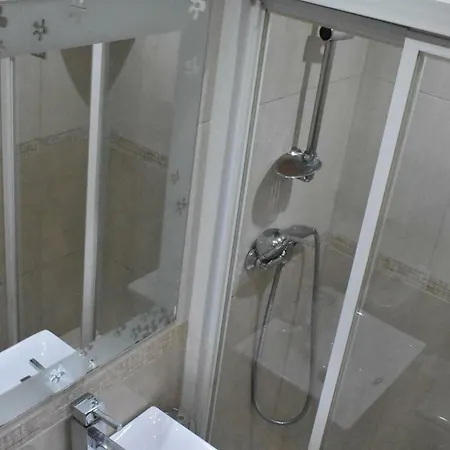 شقة Nuevo Precioso Piso Centrico Wifi 4 Dormitorios 2 Banos *
