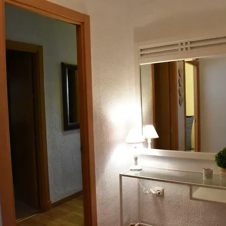 Nuevo Precioso Piso Centrico Wifi 4 Dormitorios 2 Banos * جيريز